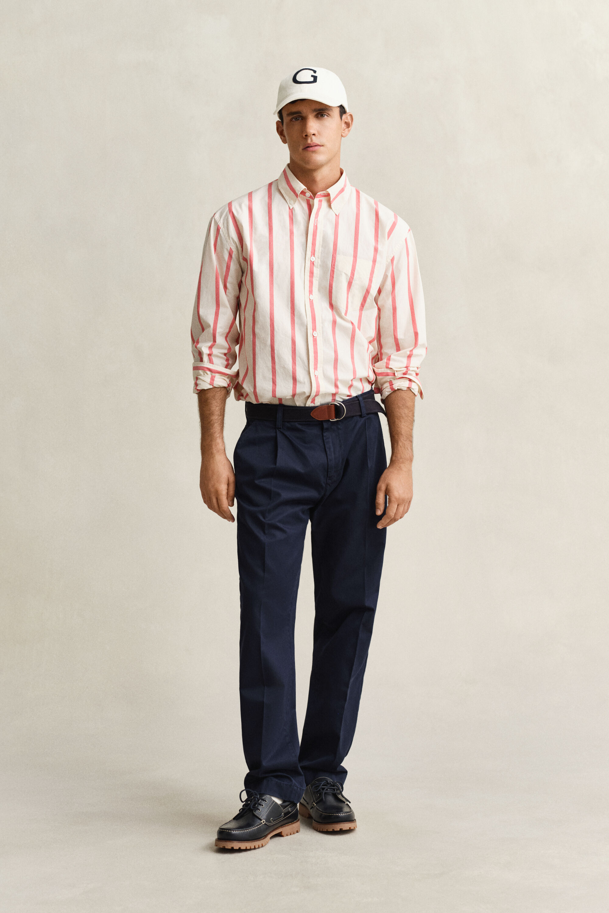 Pantalones chinos Regular Fit de sarga de algodón