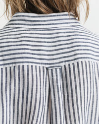 Vestido camisero de lino a rayas