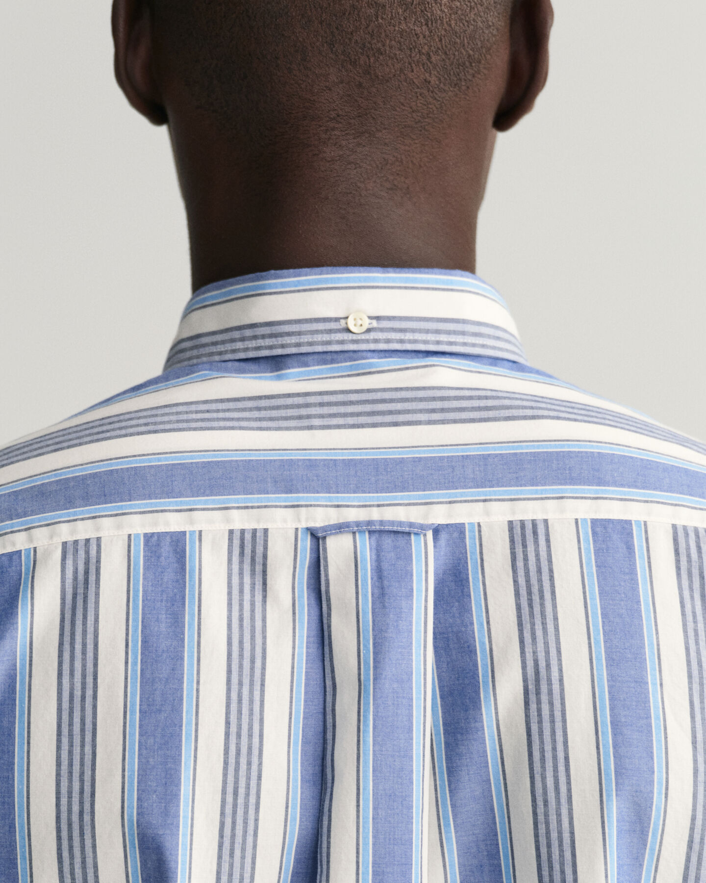 Camisa Regular Fit a rayas de colores