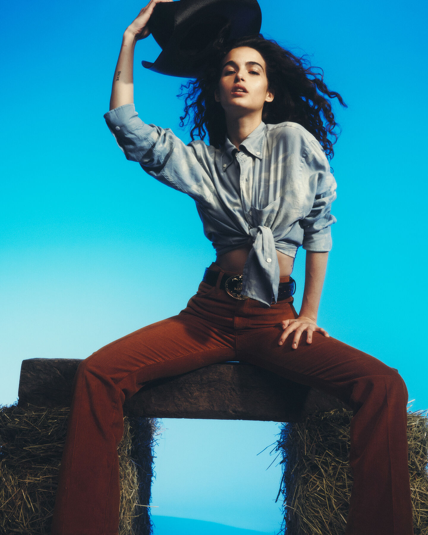 Camisa Relaxed Fit Wrangler x GANT de lana y algod&oacute;n decolorada