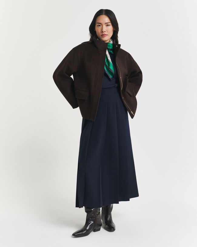 Chaqueta corta de lana con cremallera