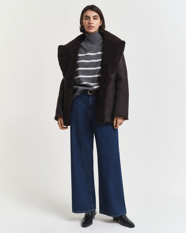 Jersey de cuello de cisne en lana de oveja muy fina a rayas