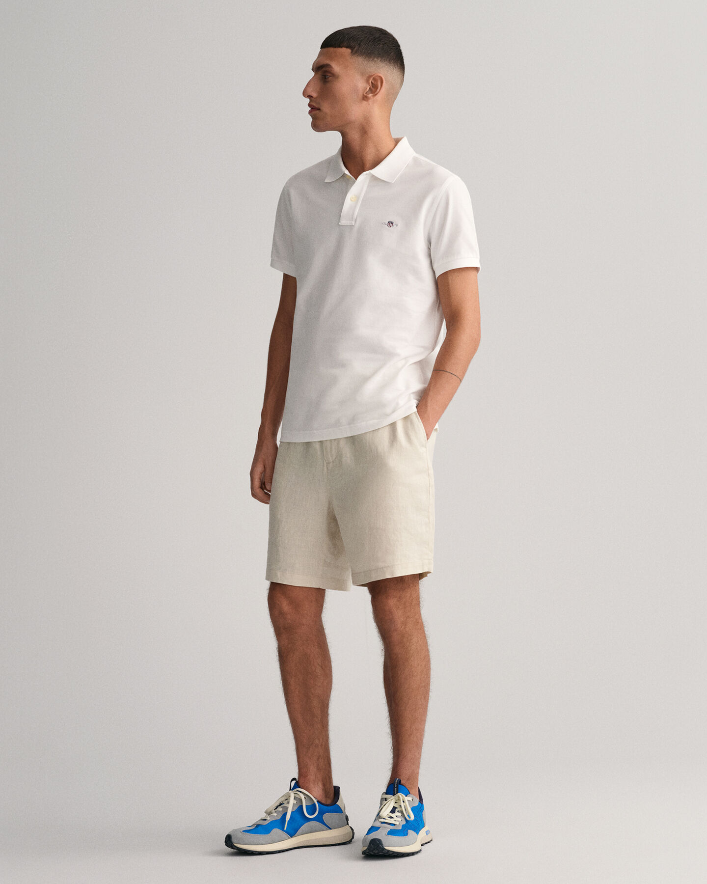 Pantalones cortos de lino con cordón ajustable