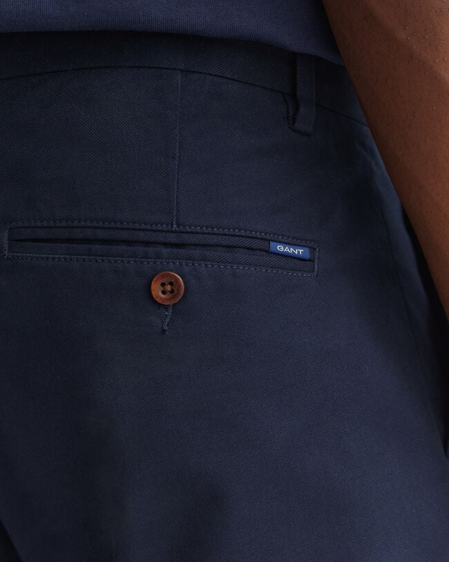 Pantalones chinos Slim Fit Tech Prep™ Hallden