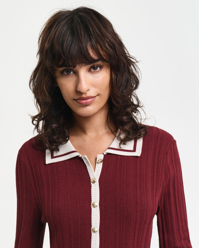 Vestido de punto con canal&eacute; en contraste