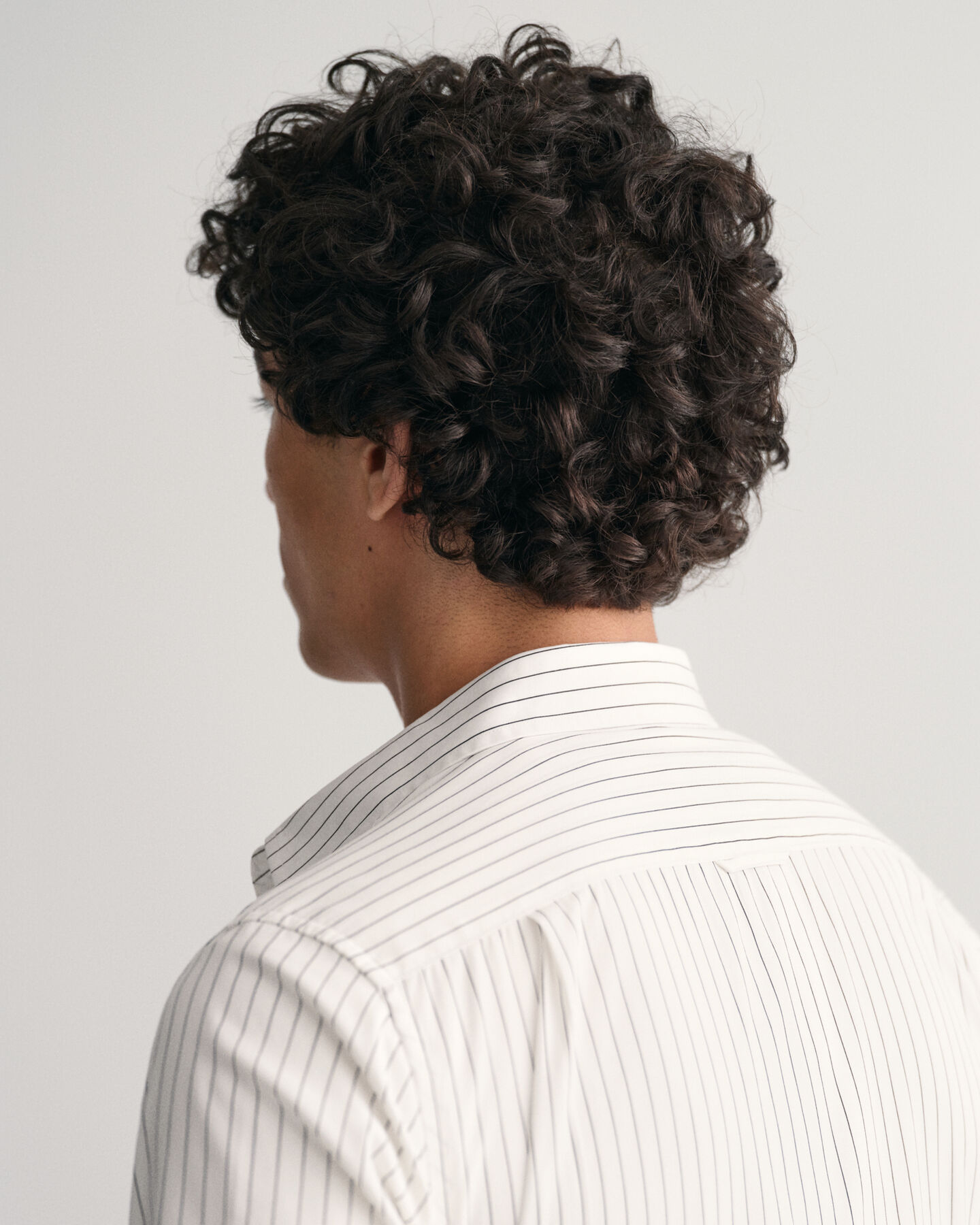 Camisa formal Slim Fit de raya diplom&aacute;tica