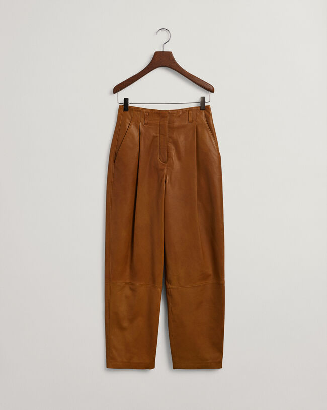 Pantalones de pinzas de piel