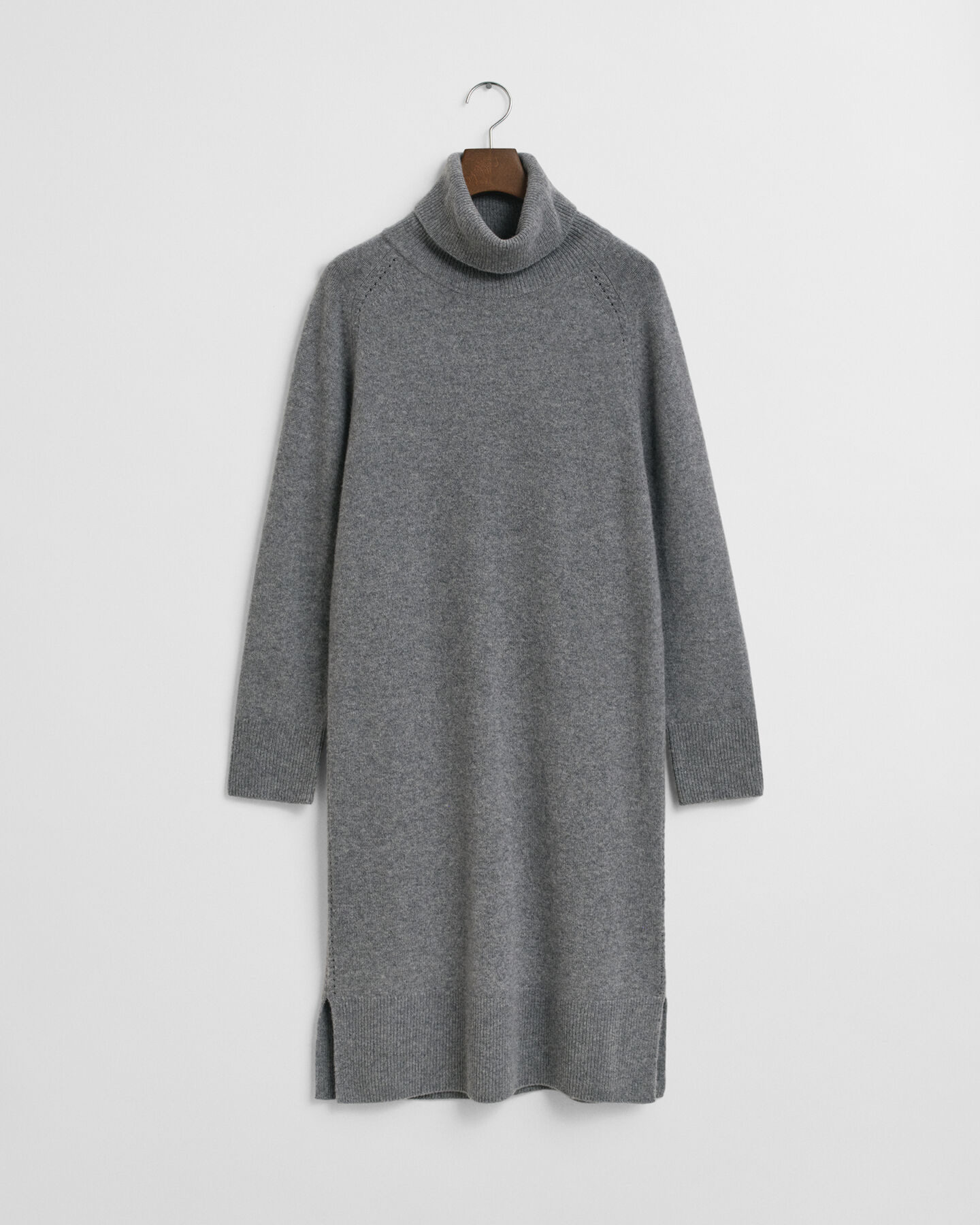 Vestido de cuello de cisne con detalle de punto