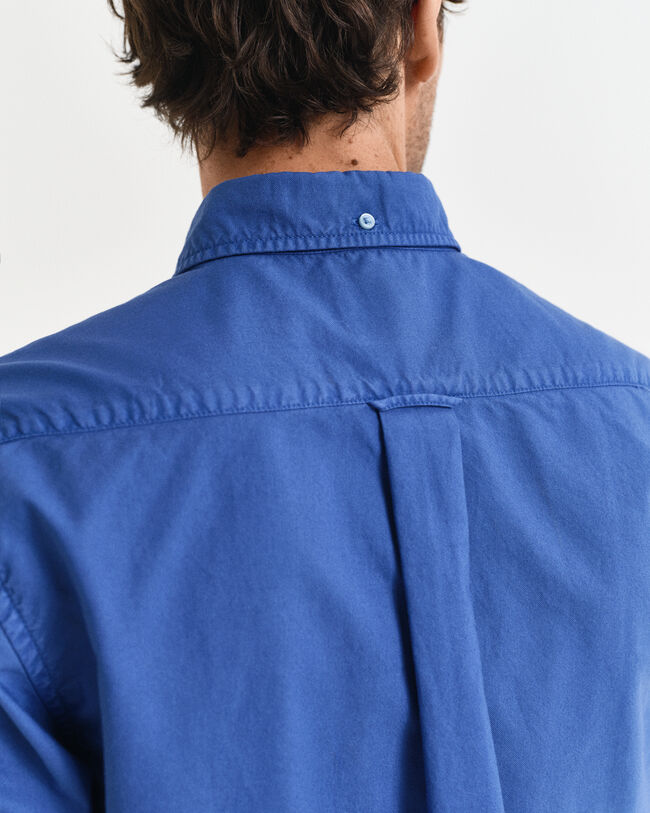 Camisa Oxford Regular Fit Archive te&ntilde;ida en prenda