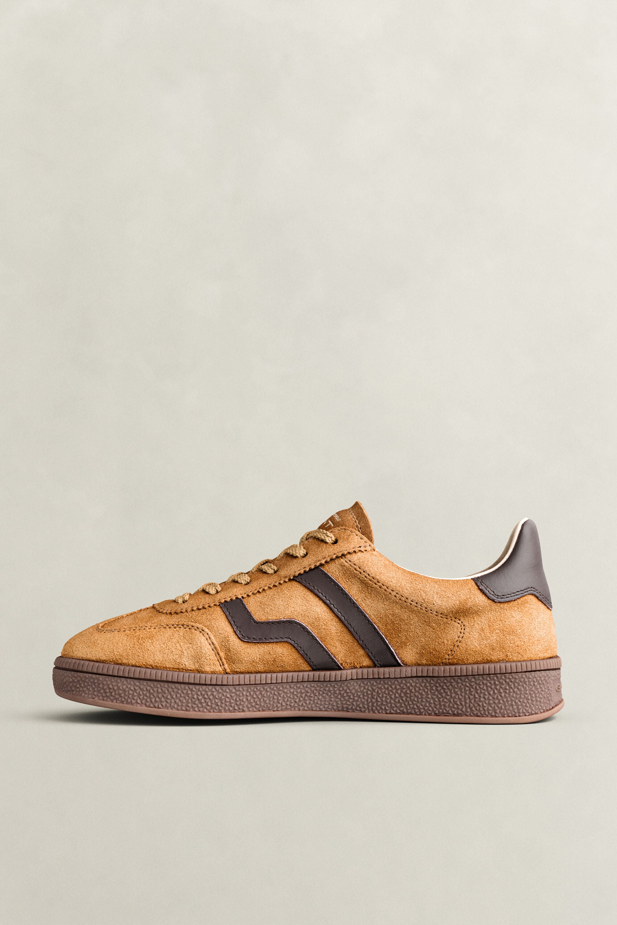 Zapatillas Cuzima de ante
