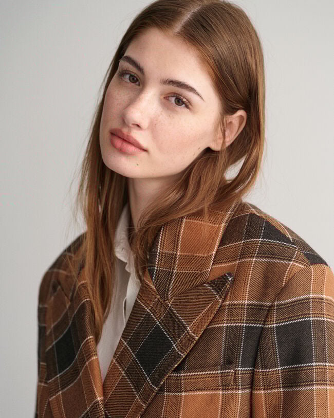 Chaqueta tipo americana corta de lana a cuadros