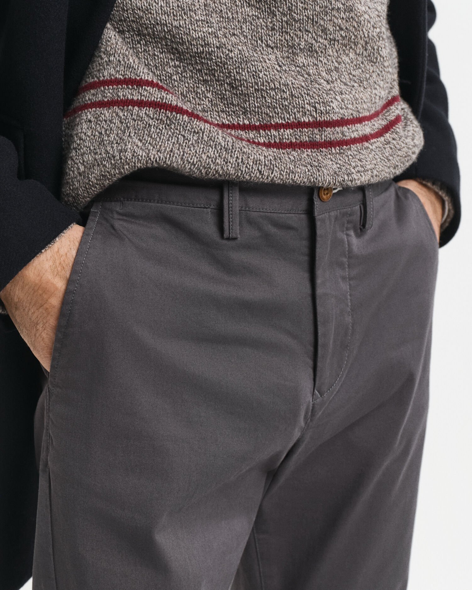 Pantalones chinos Regular Fit de sarga