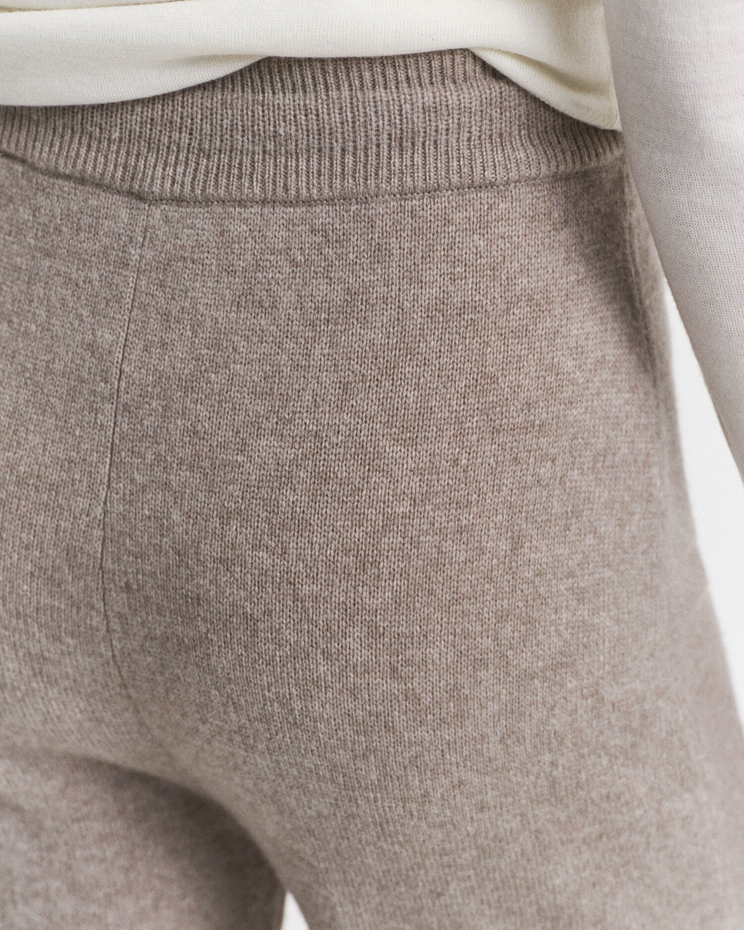 Pantalones de punto de lana