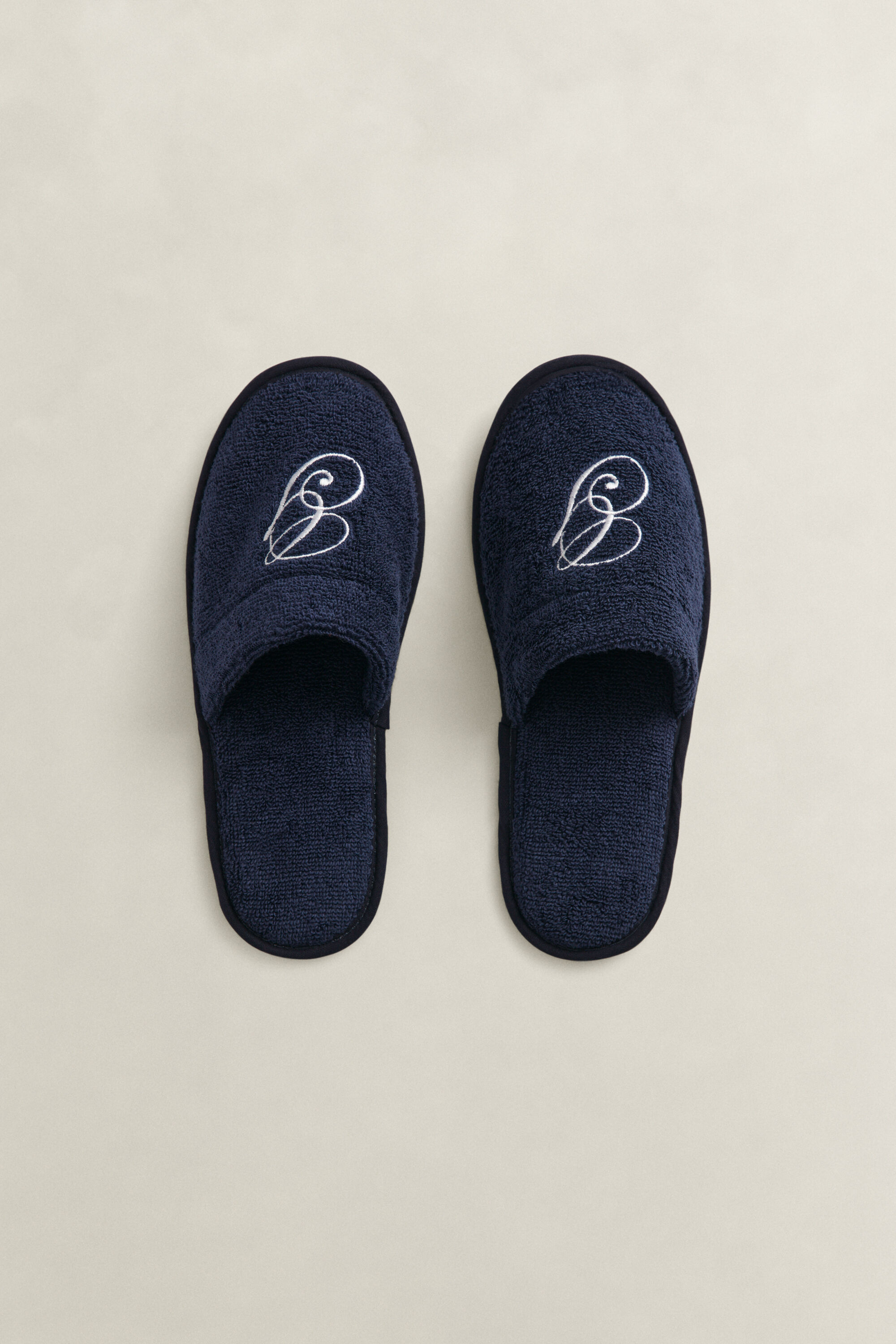 Zapatillas de estar por casa con bordado