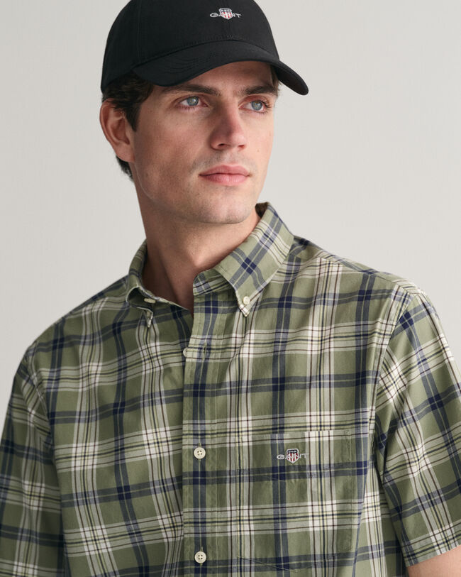 Camisa Regular Fit de manga corta en popelina a cuadros