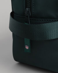 Neceser Banner Shield