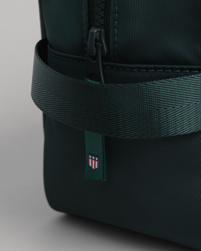 Neceser Banner Shield