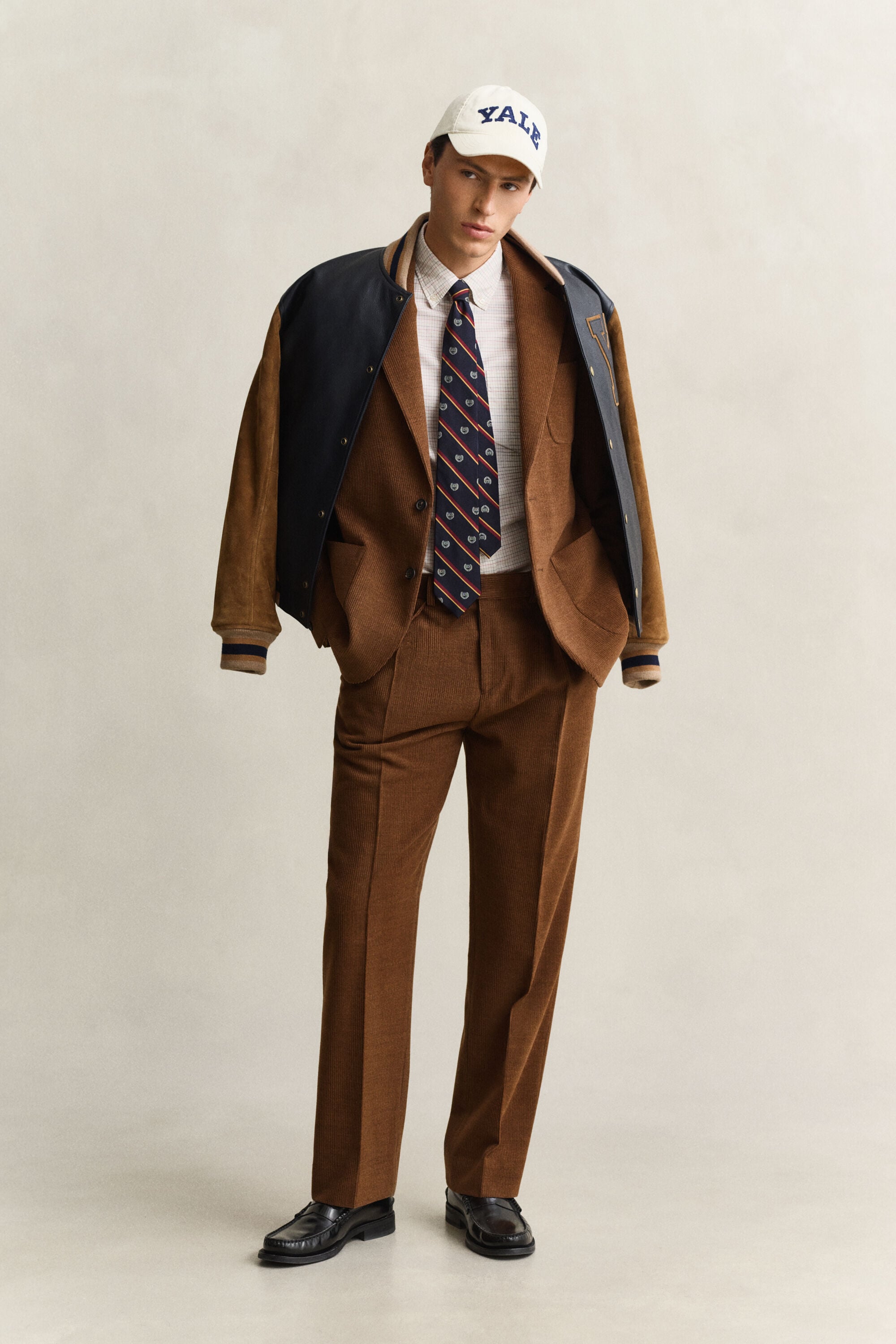 Pantalones de traje de pana de lana Gant x Yale