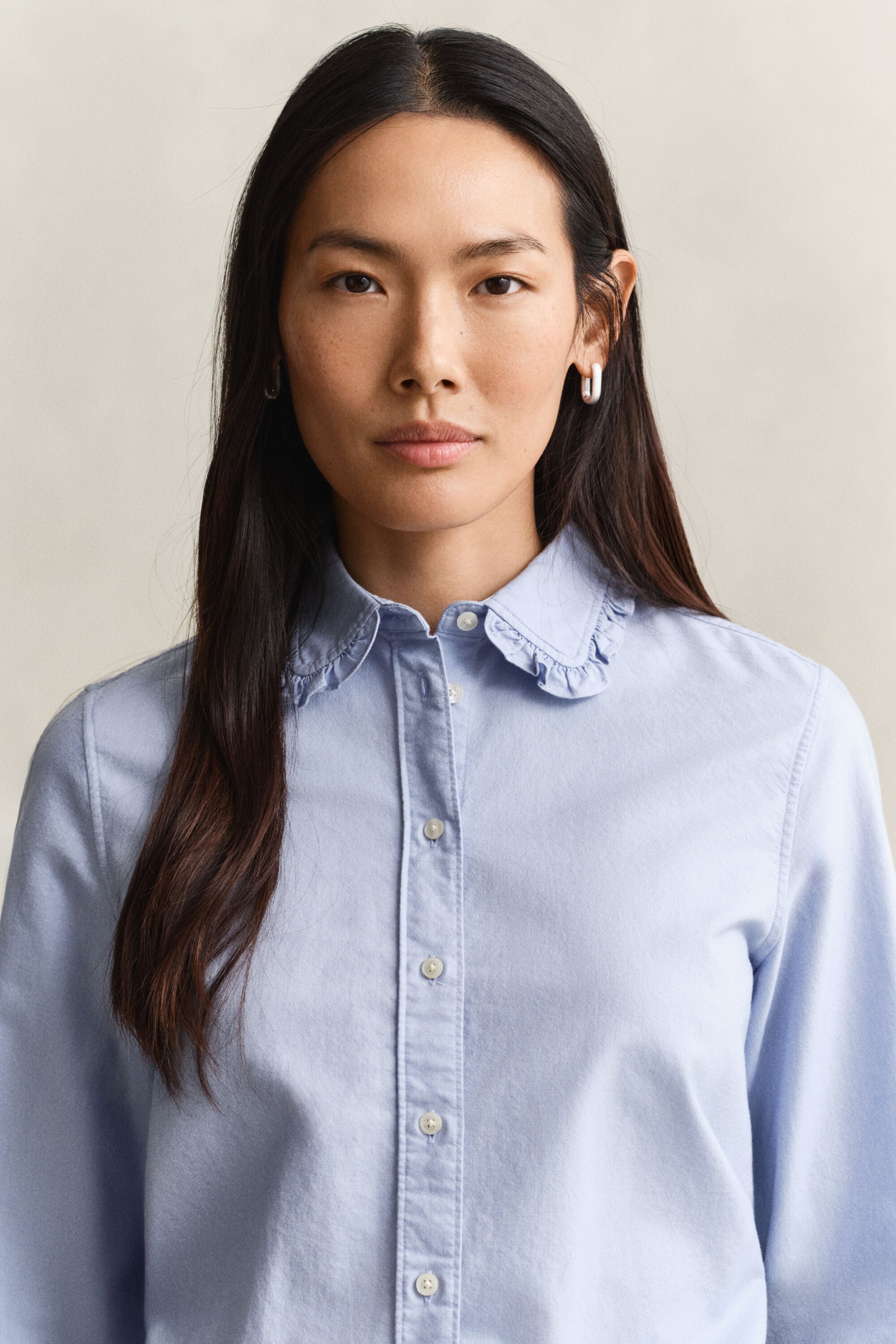 Camisa Oxford clásica con volantes