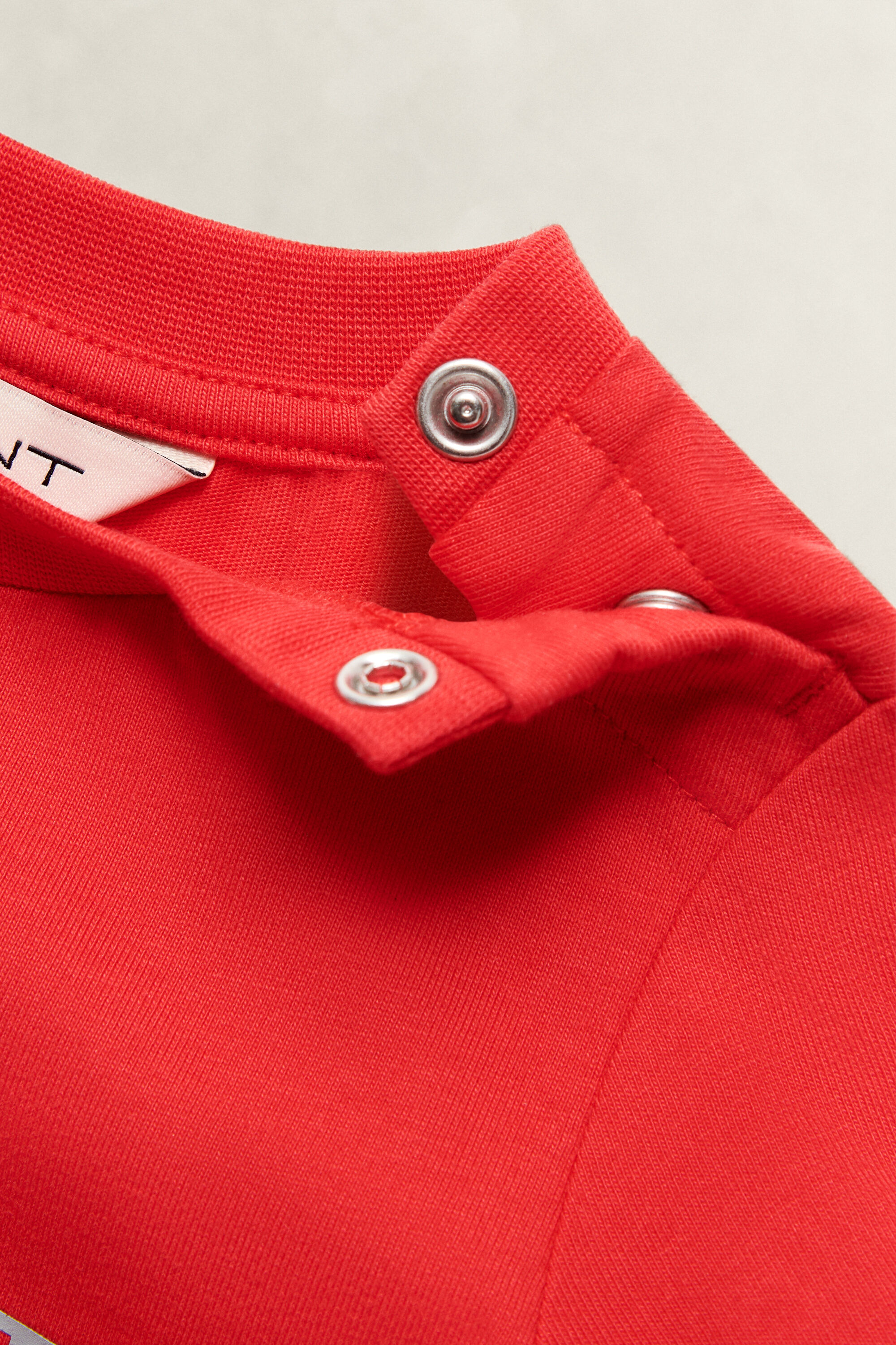 Conjunto de camiseta y pantalones cortos de deporte Archive Shield Boys