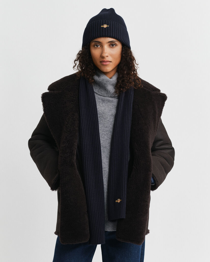 Set de regalo con gorro y bufanda Shield