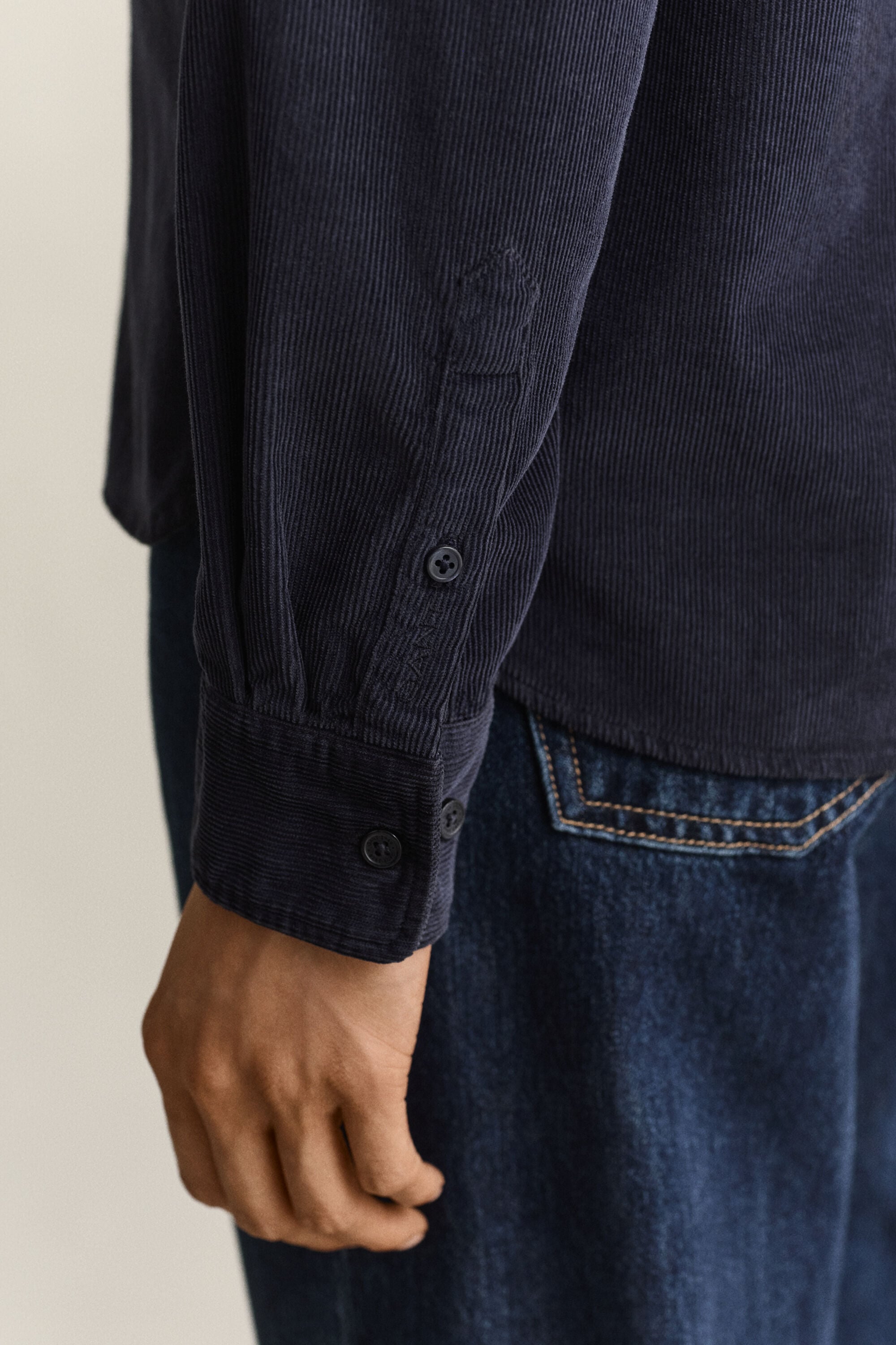 Camisa Regular Fit de pana