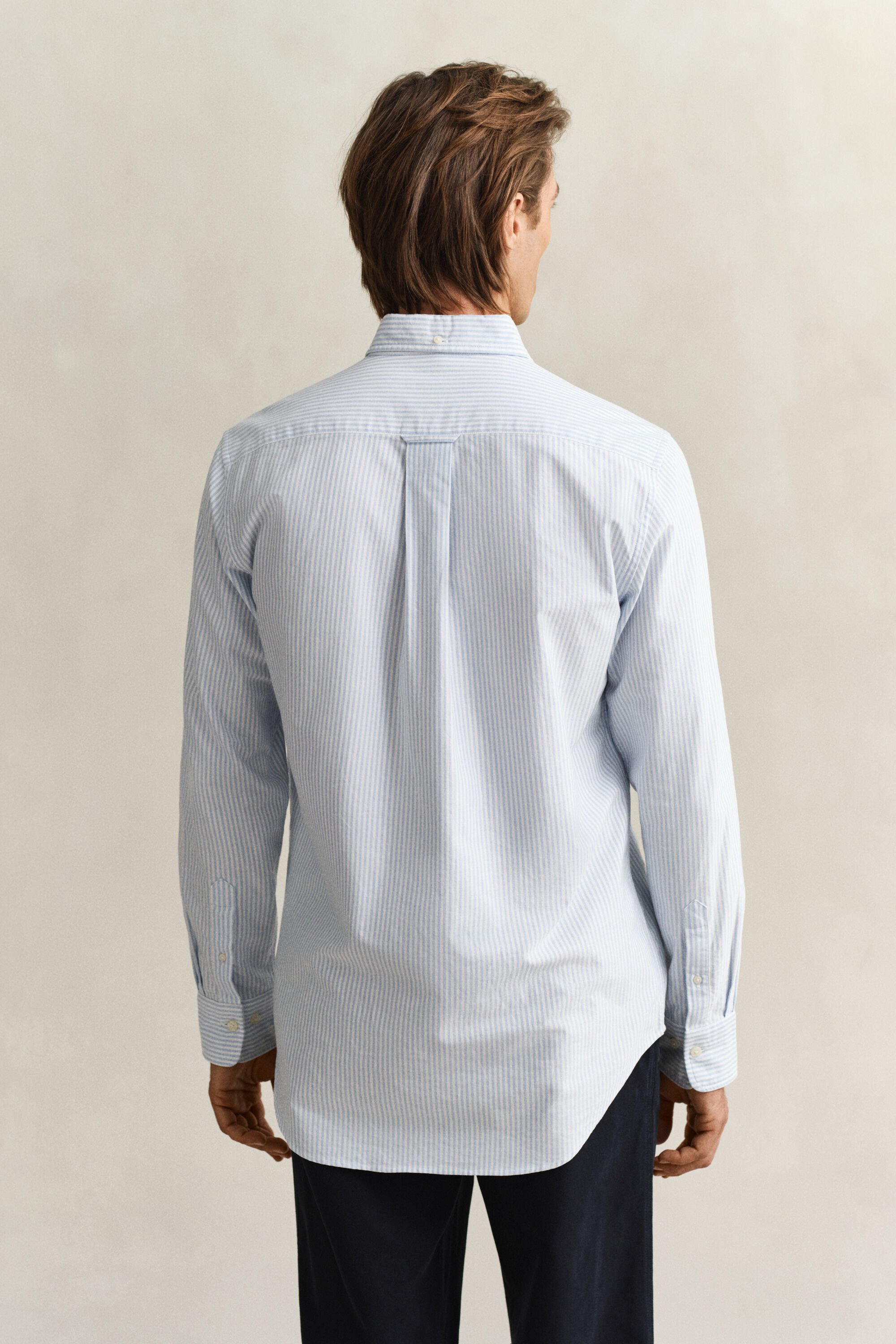 Camisa Oxford clásica de rayas finas