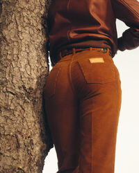 Vaqueros Bootcut de pana Wrangler x GANT