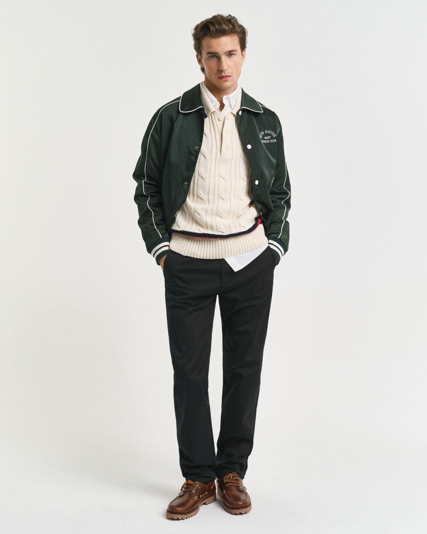 Pantalones chinos Regular Fit de sarga