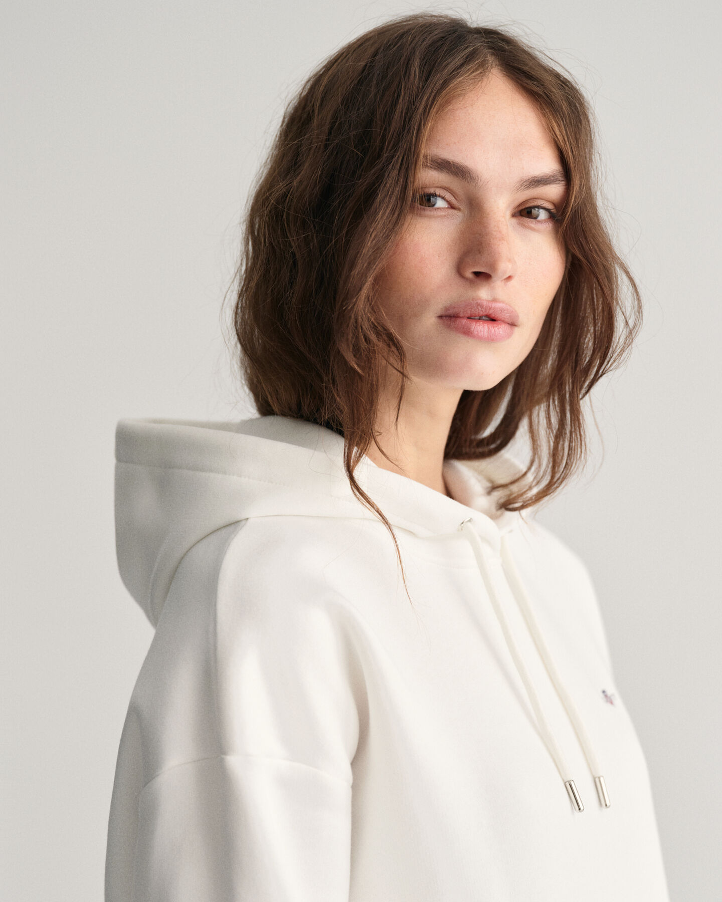 Sudadera con capucha Shield