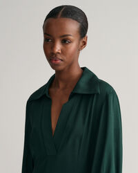 Vestido Slim Fit con pu&ntilde;os anchos