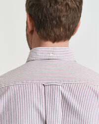 Camisa Oxford clásica Regular Fit de rayas finas