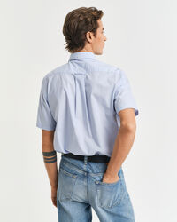 Camisa Regular Fit clásica de manga corta en popelina