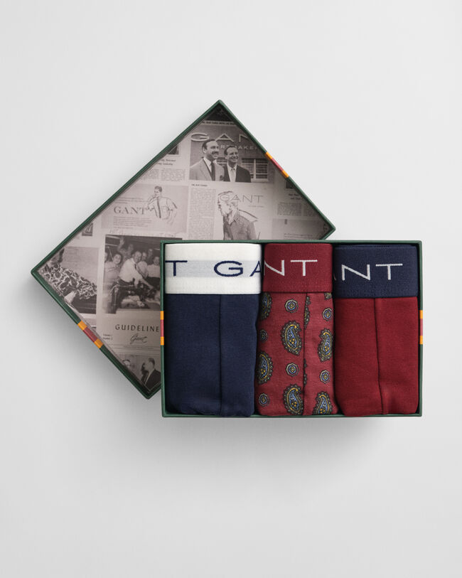 Caja de regalo con tres bóxers con estampado de cachemir