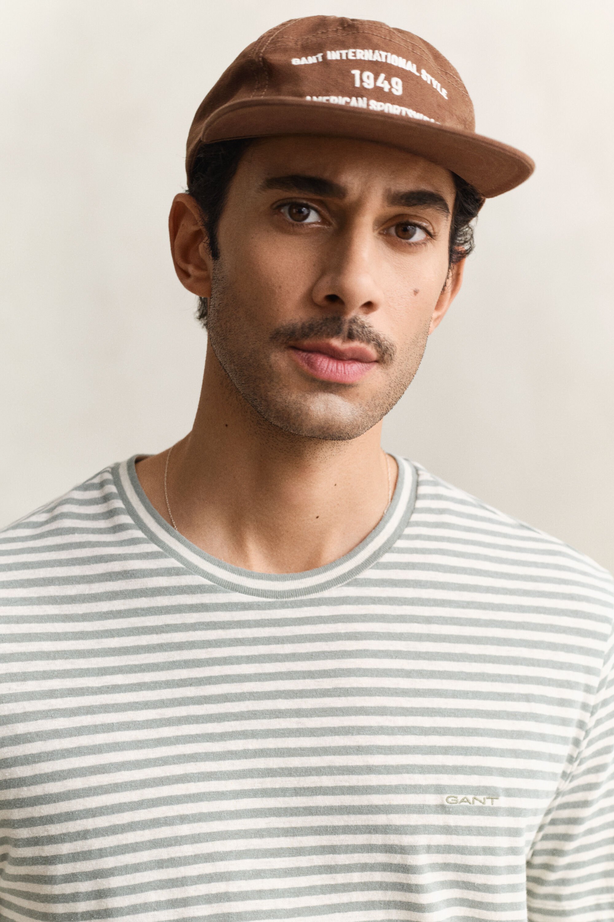 Camiseta de lino y algodón a rayas