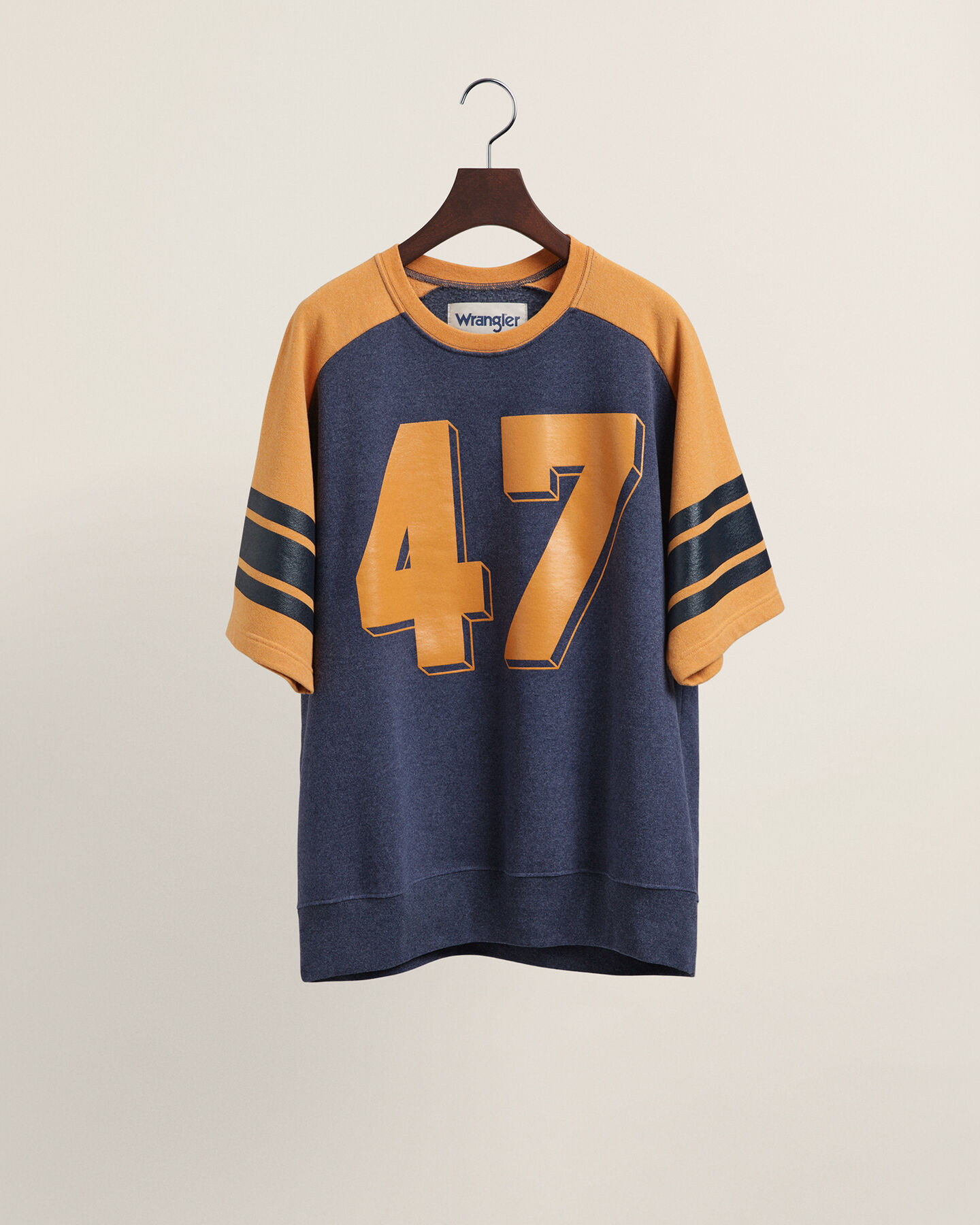 Camiseta Heavy Wrangler x GANT con estampados