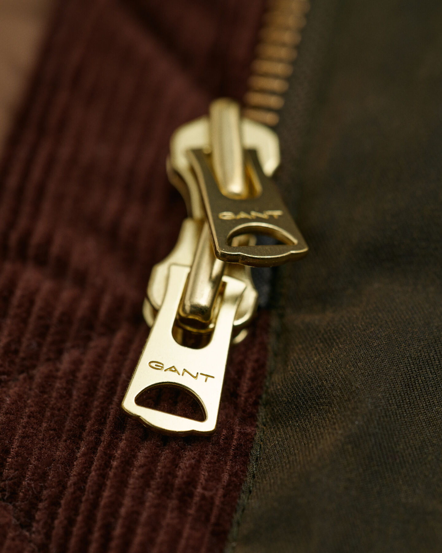 Chaqueta encerada de largo medio