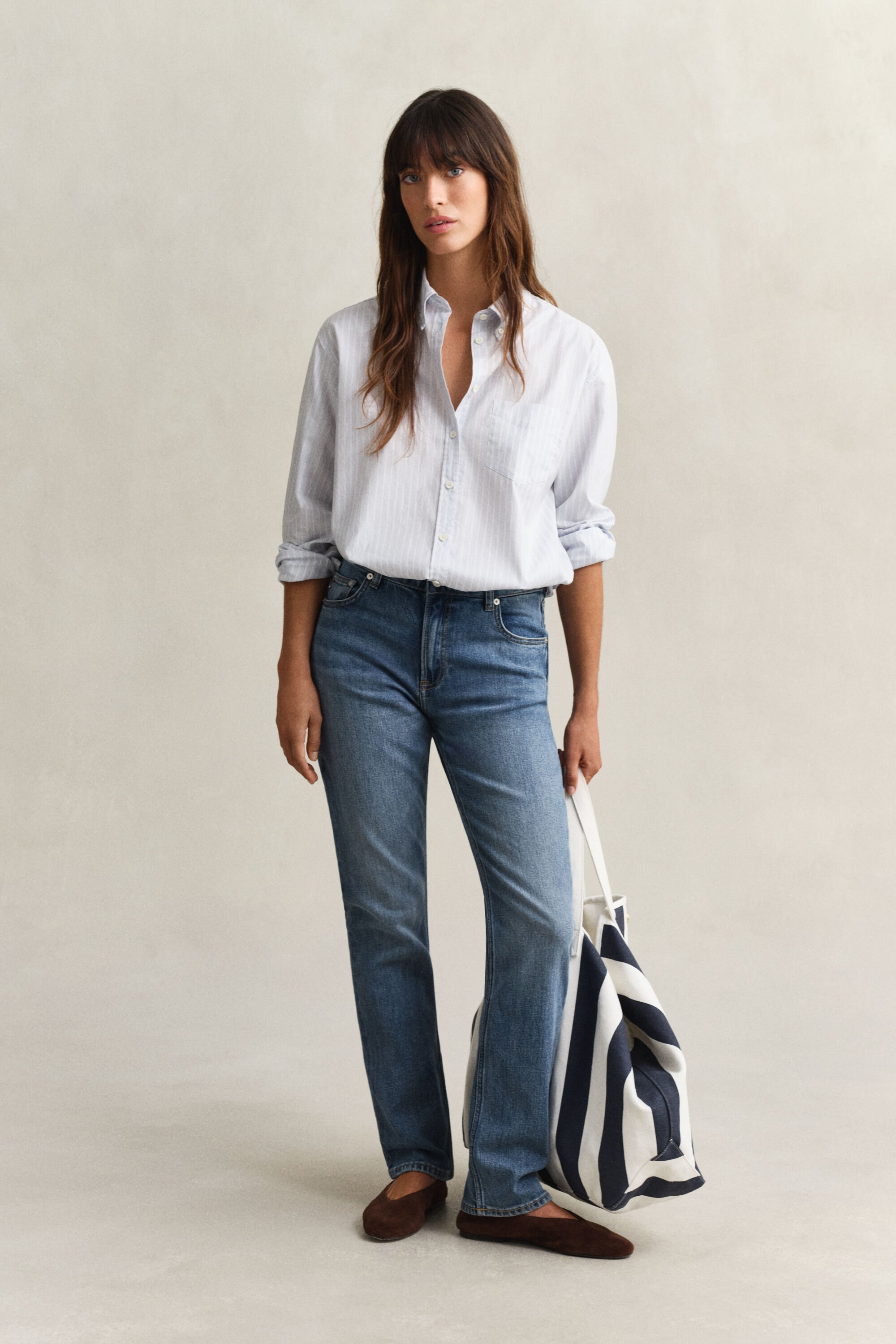 Vaqueros elásticos de pernera recta