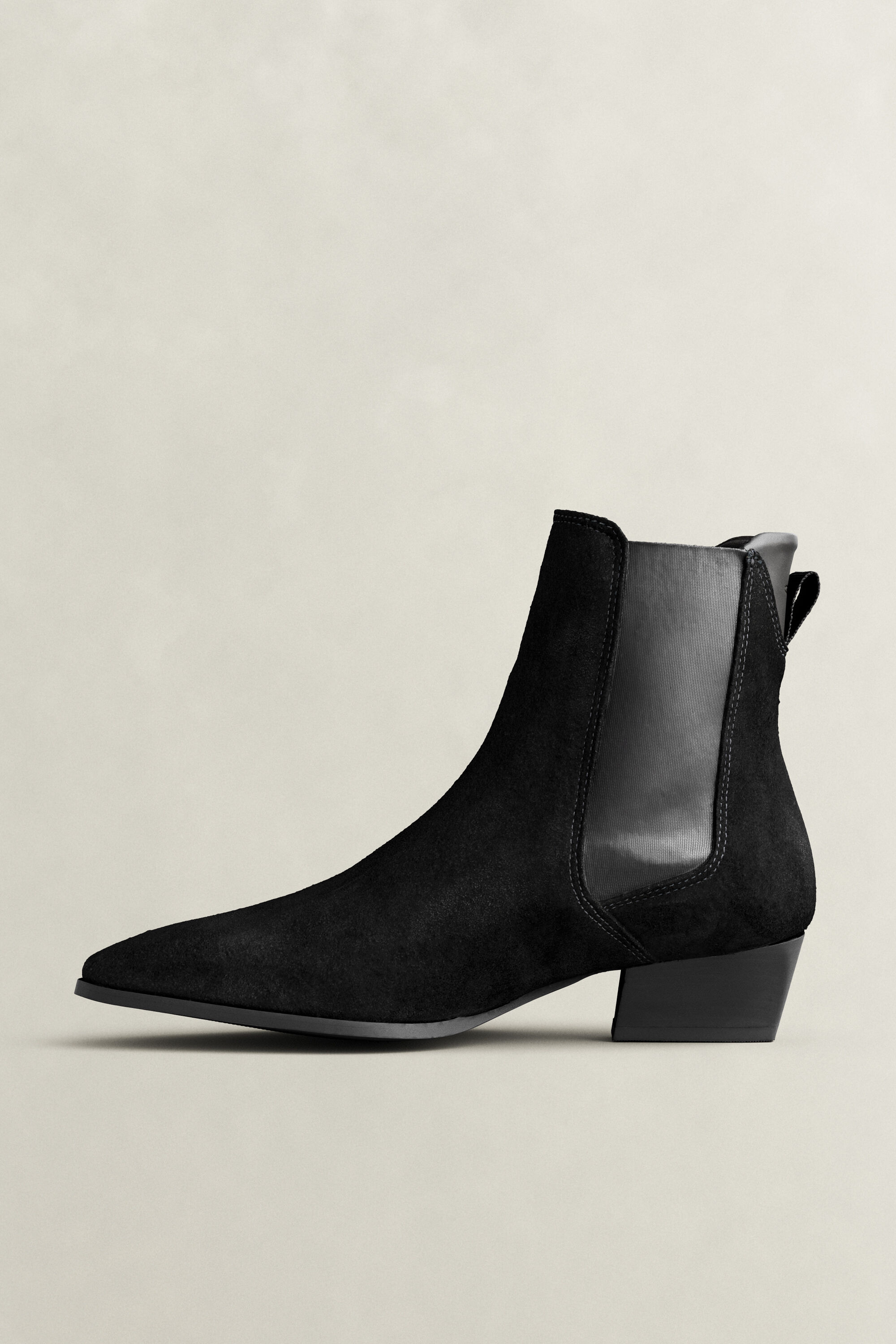 Botines Chelsea de ante Bassotte
