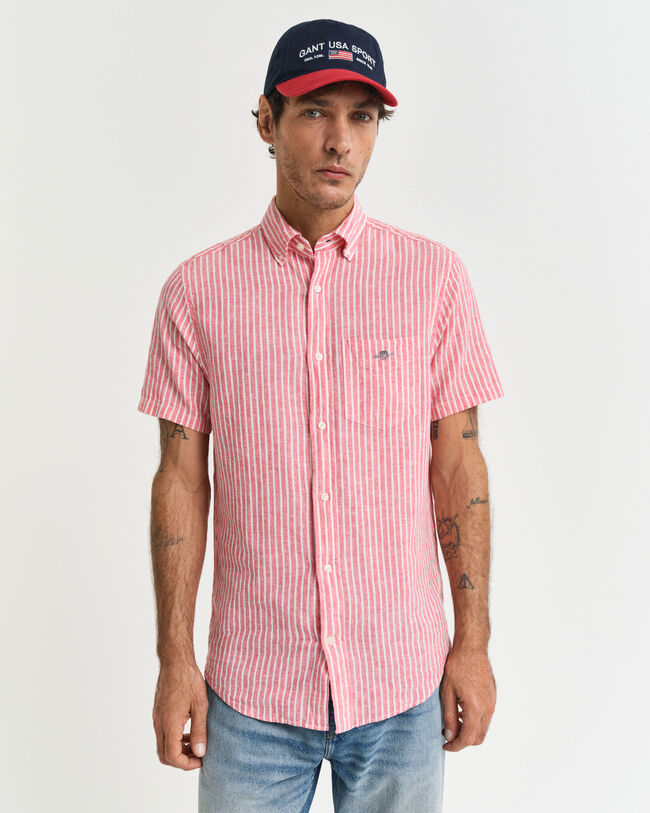 Camisa Regular Fit de manga corta a rayas en algod&oacute;n y lino