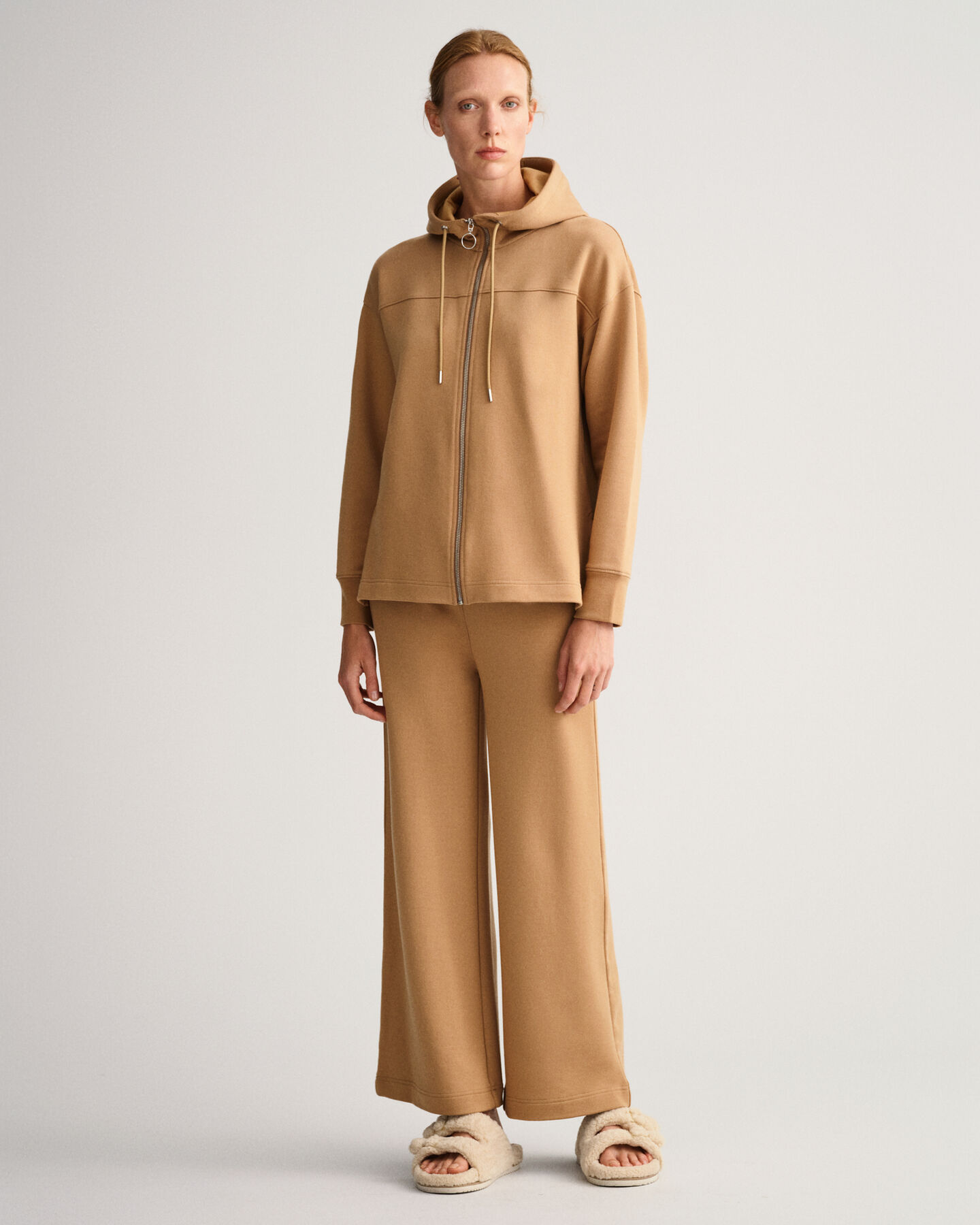 Pantalones de deporte acampanados