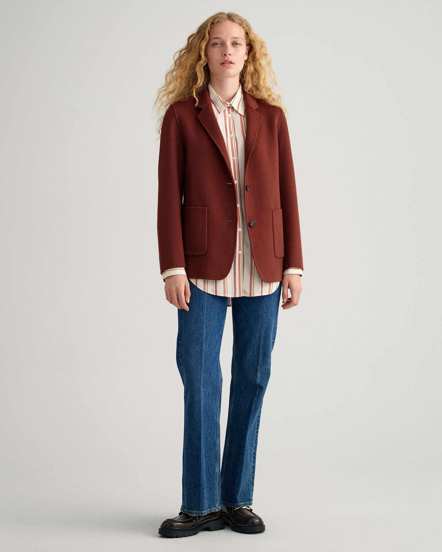 Americana recta cosida a mano