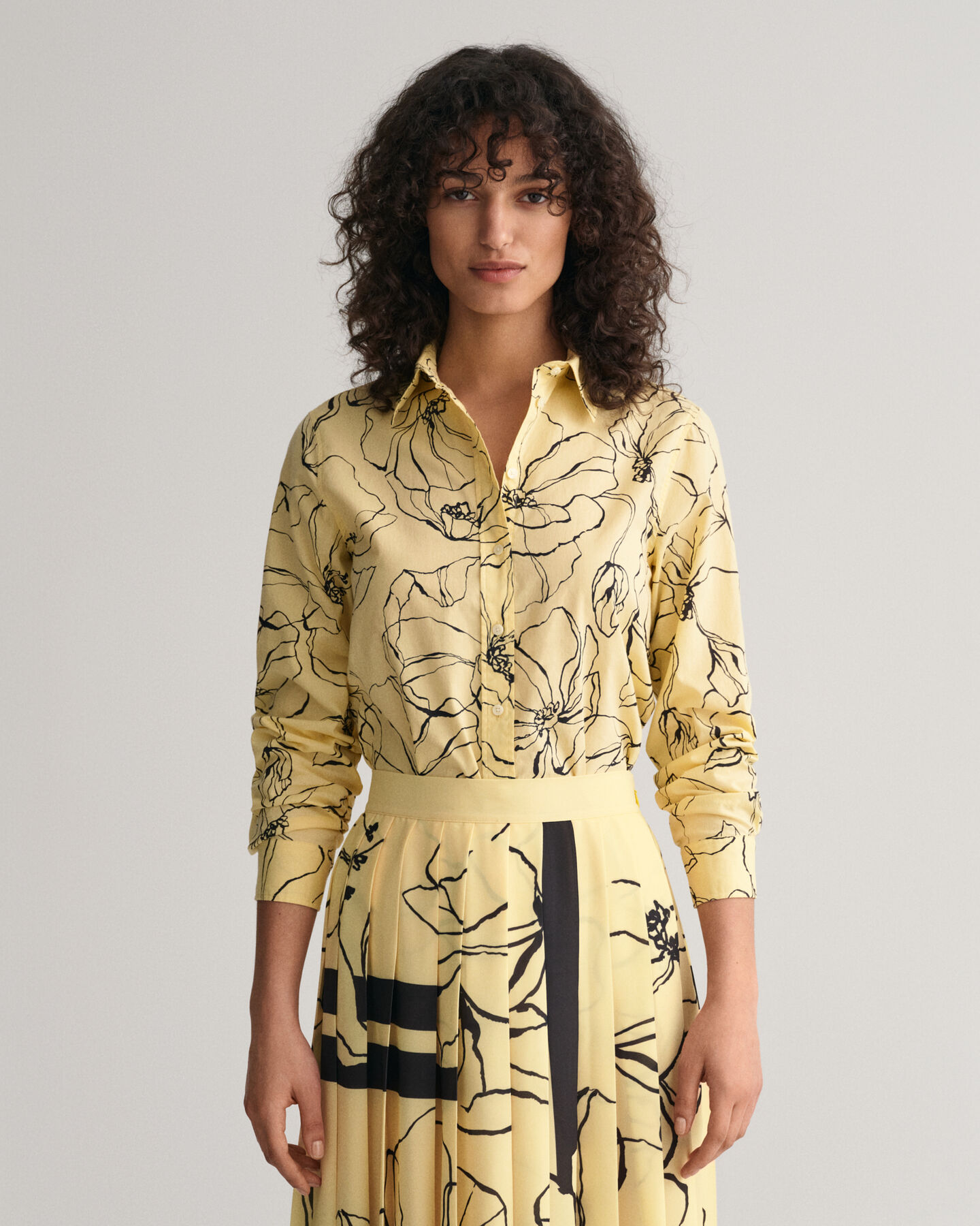 Camisa Regular Fit de gasa de algodón Line Drawing