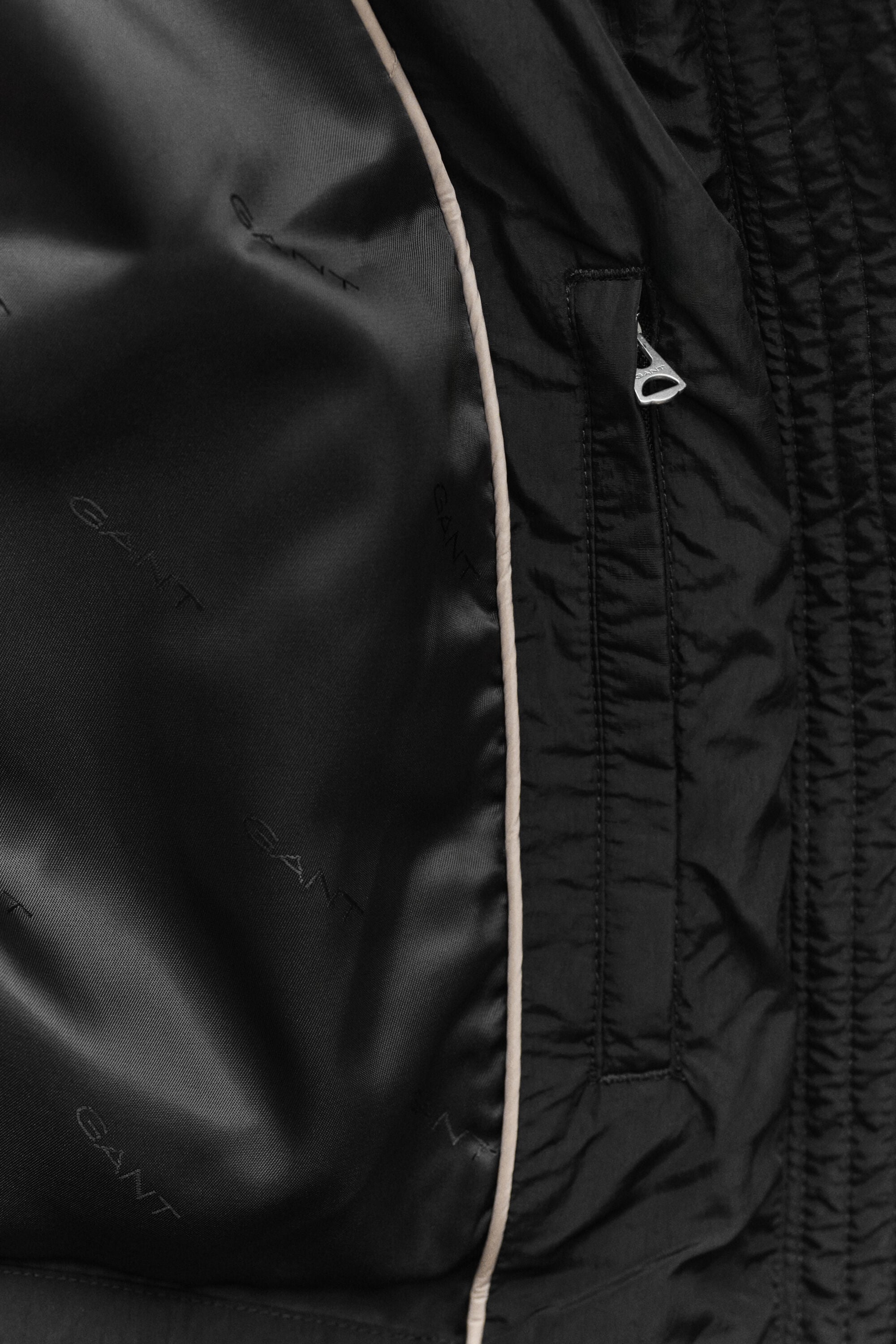Chaqueta de plumón de largo medio