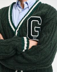 C&aacute;rdigan de punto de ochos con la G de temporada