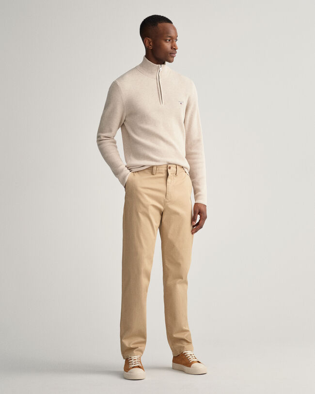 Pantalones chinos Regular Fit de sarga Allister