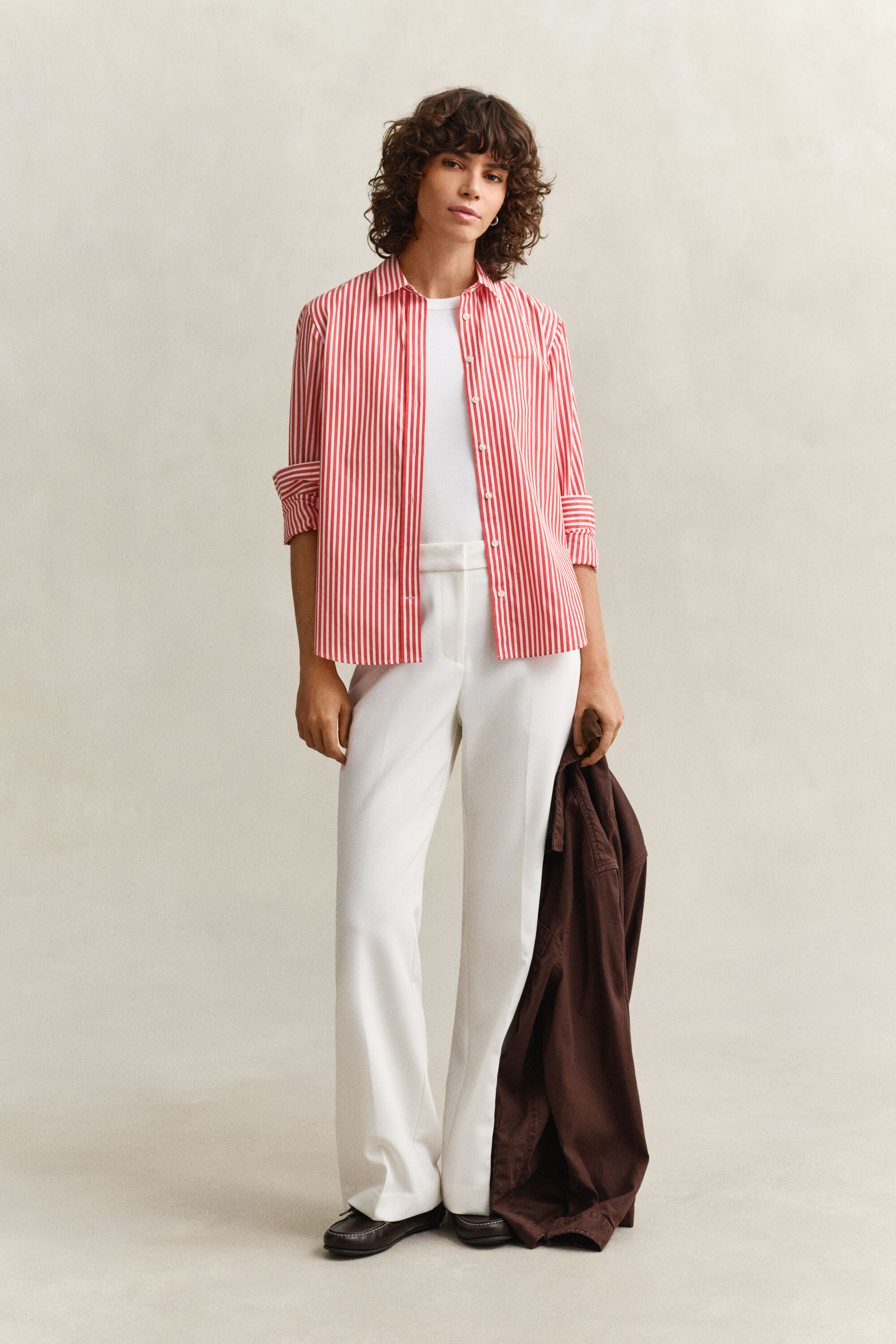 Camisa Regular Fit clásica de popelina a rayas