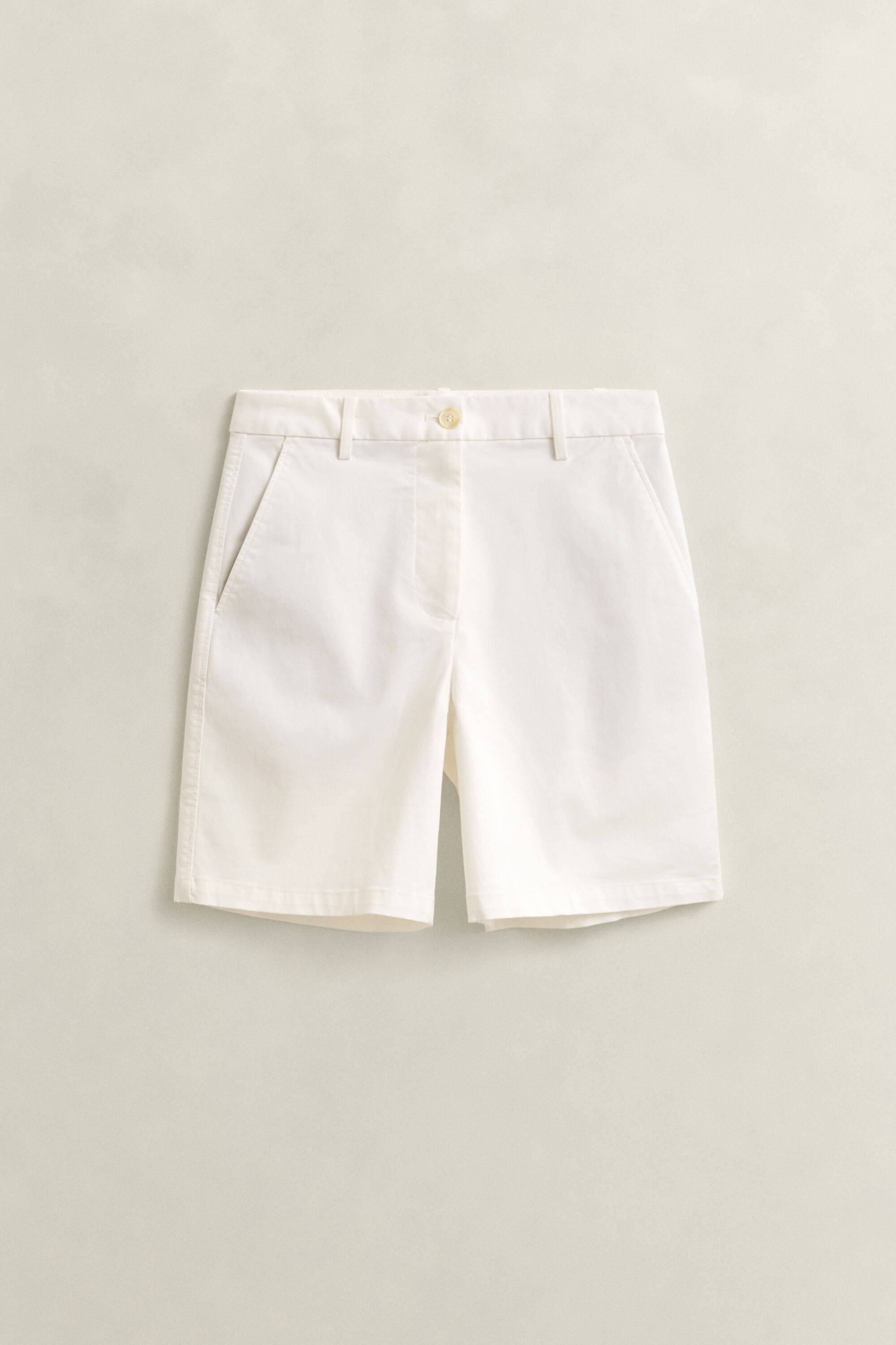 Pantalones chinos cortos