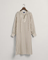 Caftán de rayas con cuello de pico