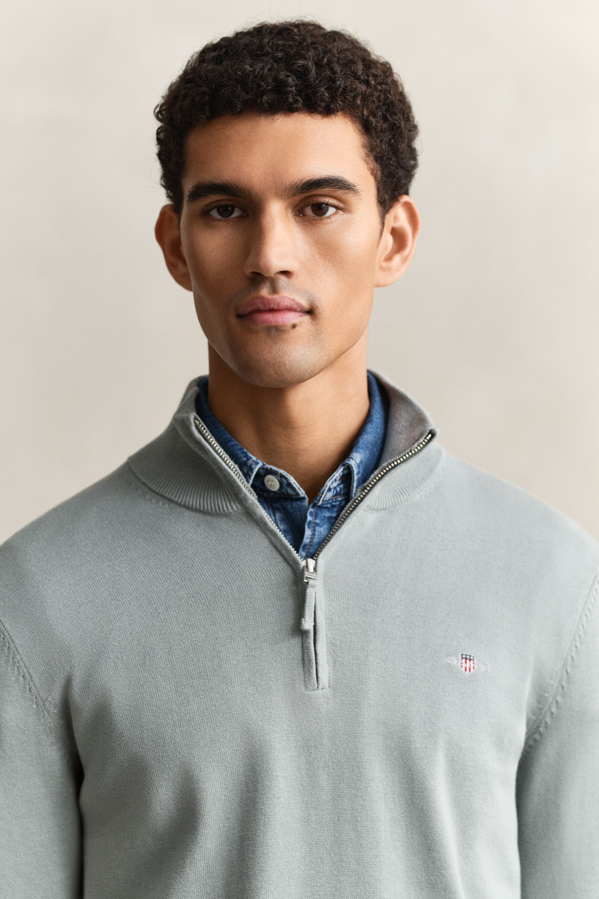 Jersey clásico de algodón con media cremallera